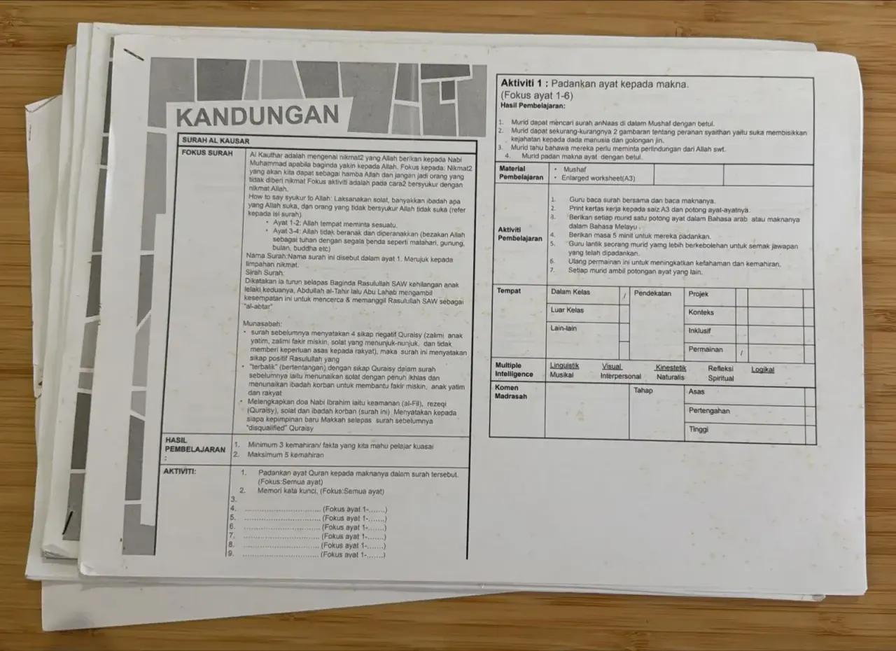 A draft lesson plan for Surah Al-Kautsar, with the activity steps and a multiple-intelligence checklist